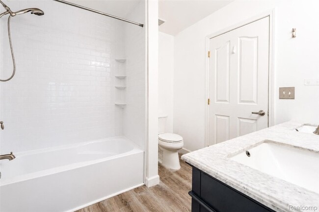 Building Photo - 22733 Coachlight Cir