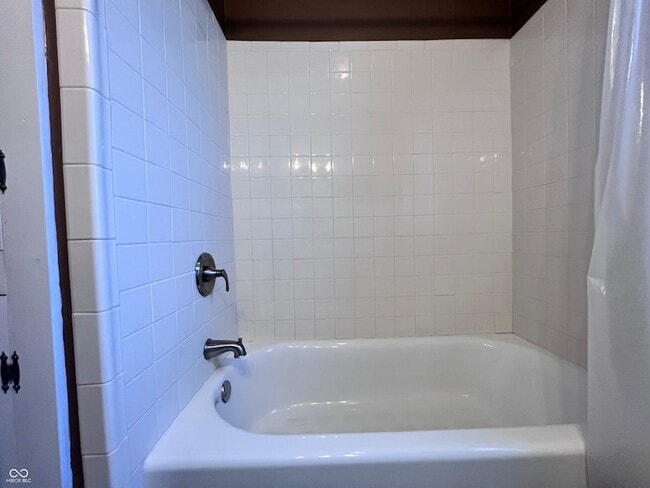 Building Photo - 1524 E 46th St