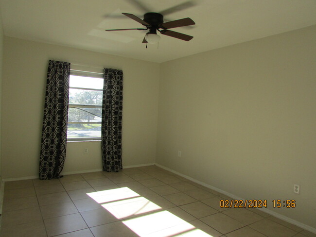 Building Photo - 4125 Pinewood Dr NE