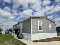 Building Photo - 210 Birch Ln