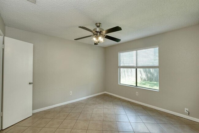 Building Photo - 8804 Schick Rd