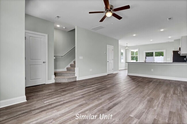 Building Photo - 305 Starfish Ln