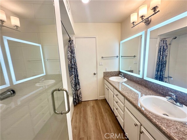 Building Photo - 1433 S Beverly Dr