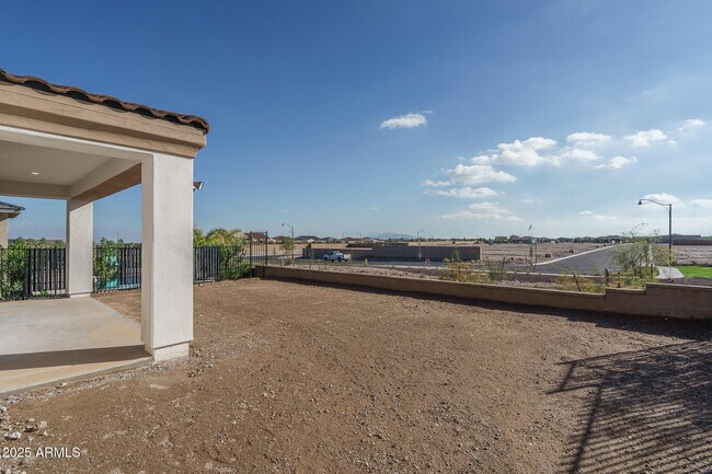 Building Photo - 20607 W Rancho Dr