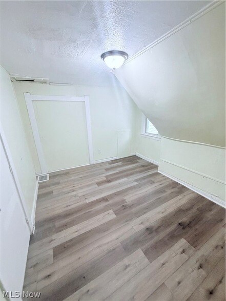 Building Photo - 2219 W 103rd St