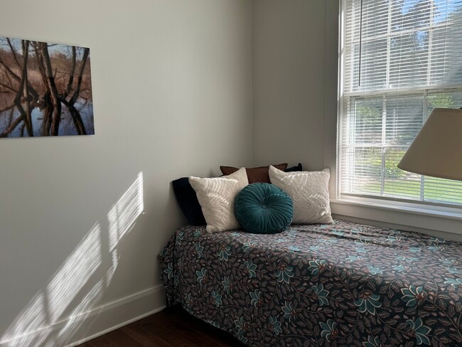 Daybed in Office - 101 Center St