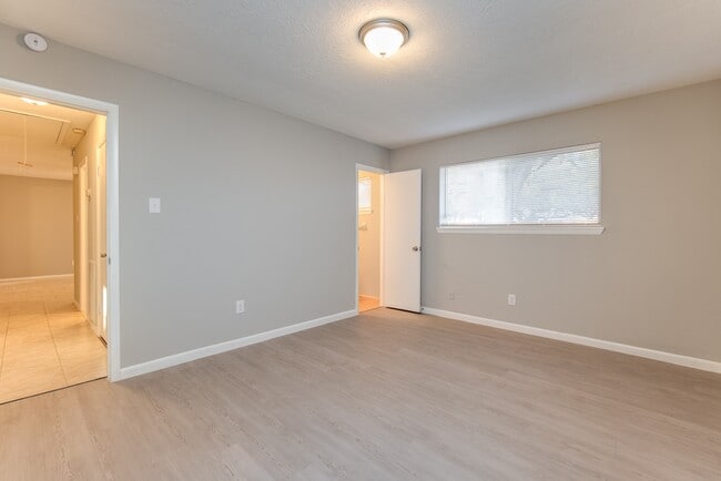 Building Photo - 12331 Atwell Dr