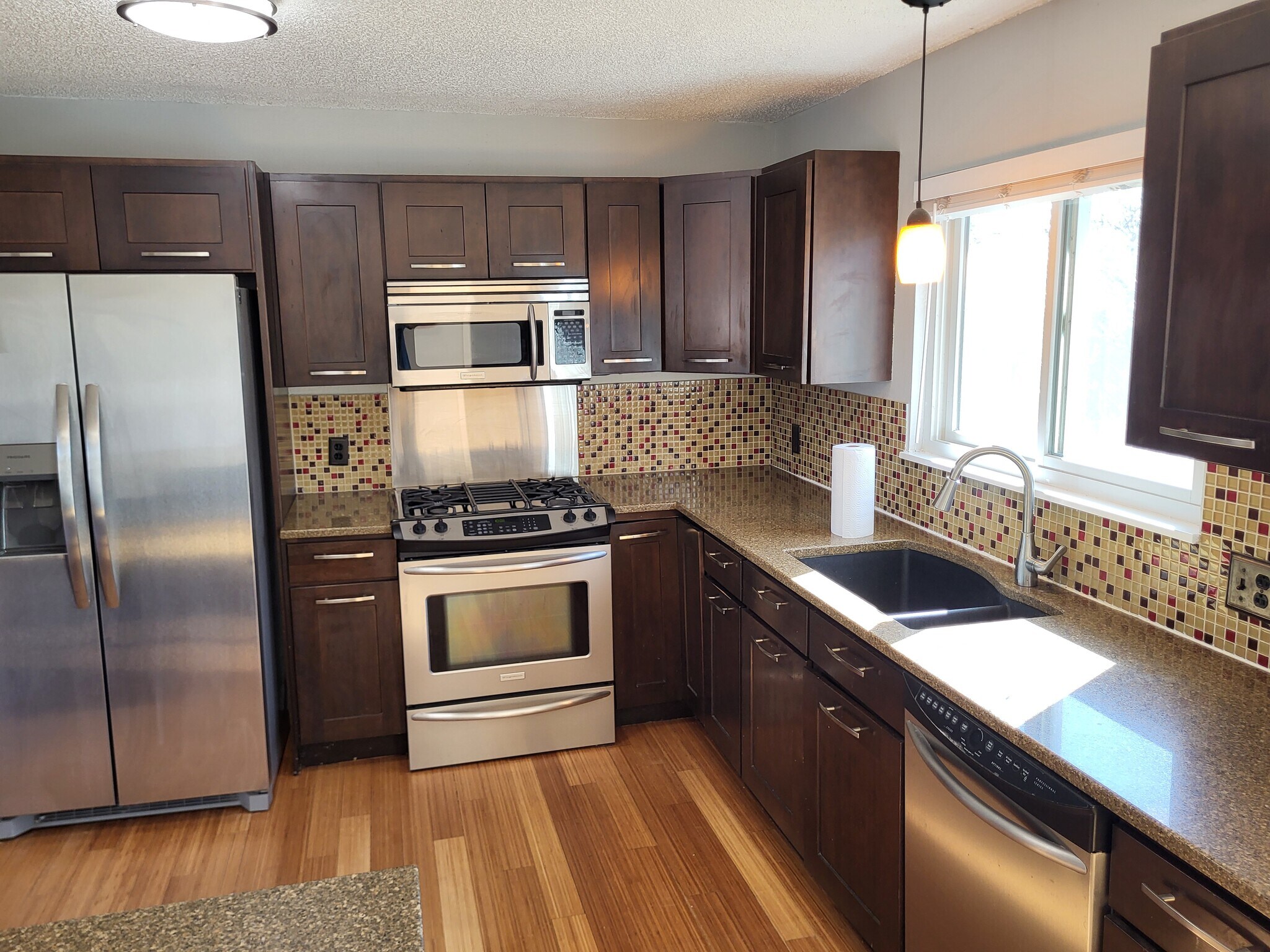 Building Photo - 1266 Aikins Way