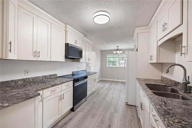 Building Photo - 86 Pioneer Trail