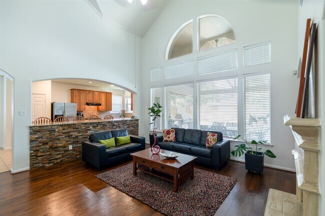 Building Photo - 23814 Seventh Heaven