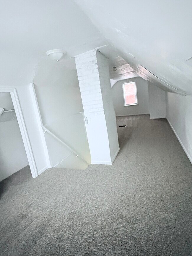 Building Photo - Lovely 3 beds 1 bath in Columbus
