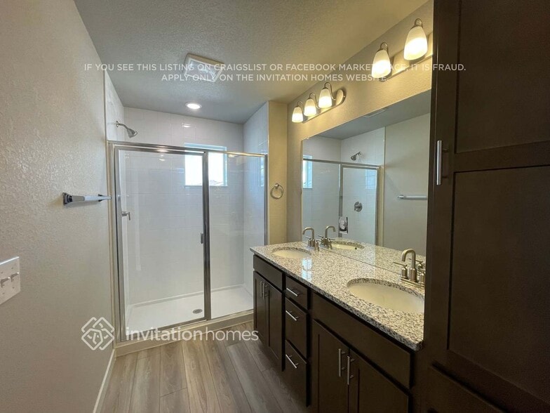 Building Photo - 13603 Arriba Dr