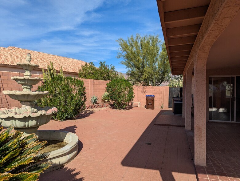 Building Photo - 9287 E Shasta Dr