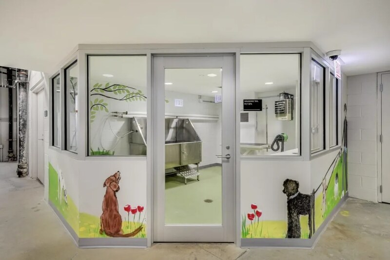 Building Photo - 397 E Ohio St