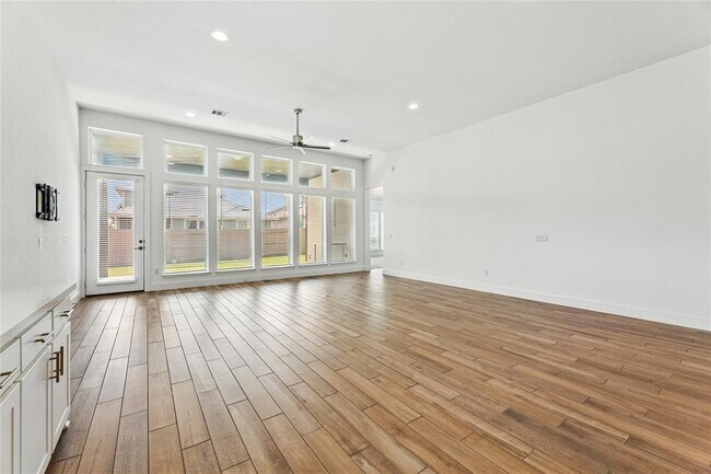 Building Photo - 7608 Boyd Hvn Dr