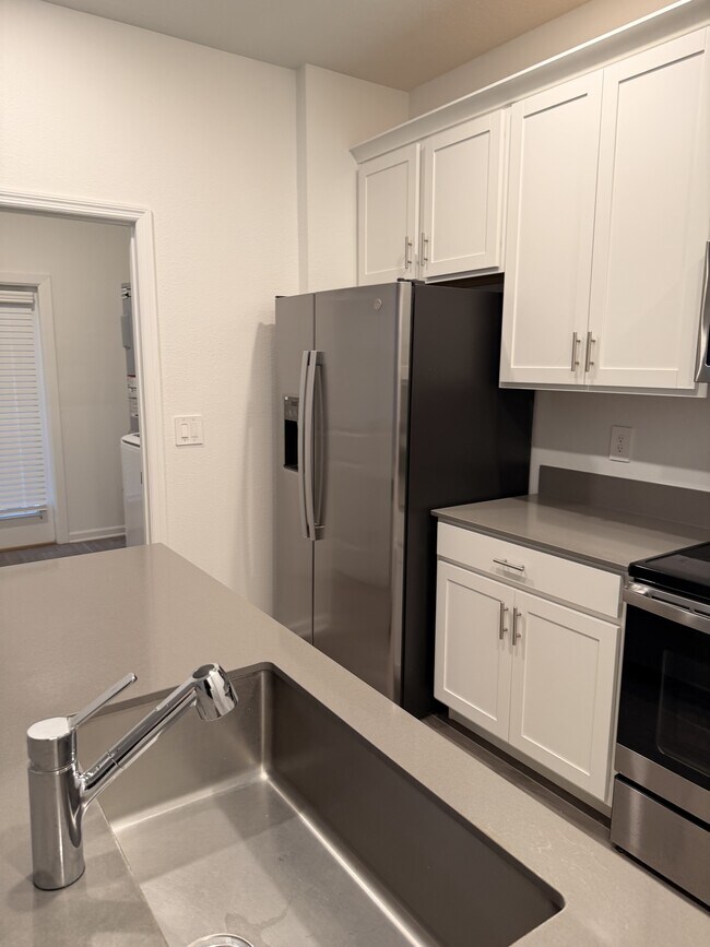 Building Photo - 1687 Contentment Lp