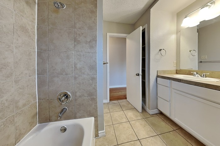 Building Photo - 11211 Ulloa Ln