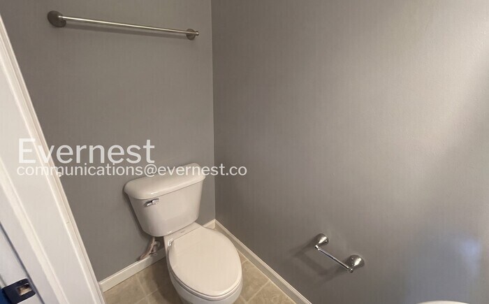 Building Photo - 5944 Bridgehampton Dr