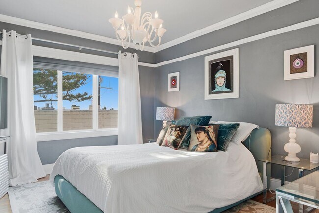 Building Photo - Fully Furnished 2BR + Media Room • 2BA Single-Family Home Near McLaren Park