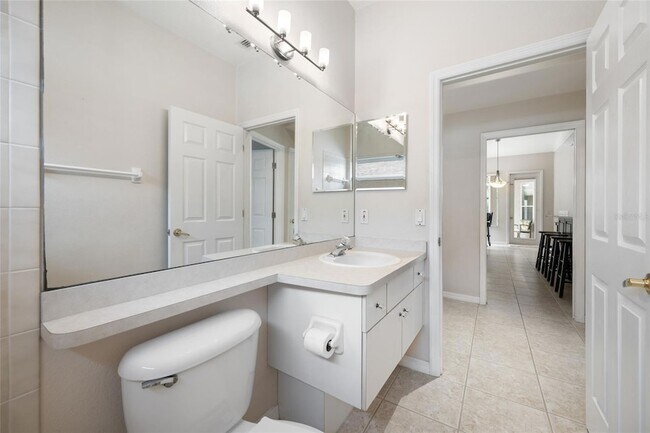 Building Photo - 10675 Park Pl Dr