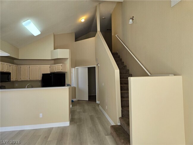 Building Photo - 5125 W Reno Ave