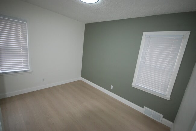 Building Photo - 20532 Lesure St