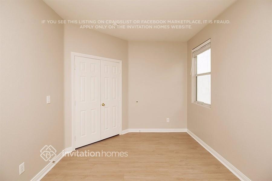 Building Photo - 9679 W Spinnaker Creek Ave