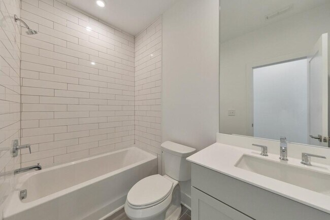 Building Photo - 517 Motivation Cir NW