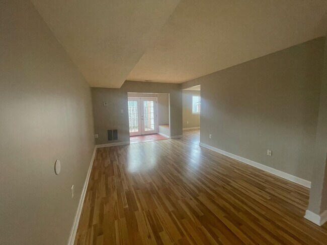 Building Photo - Nice 3Bd/2.5Bth TH in Frederick!!