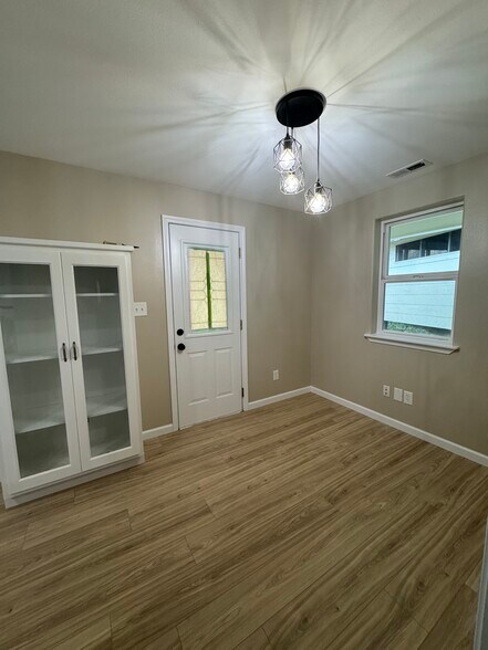 Building Photo - 5112 Norman Rd