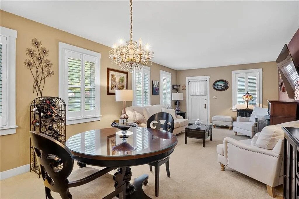 Dining area - 21 Beech Ave