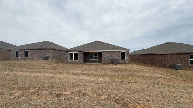 Building Photo - 9704 Laredo Ln