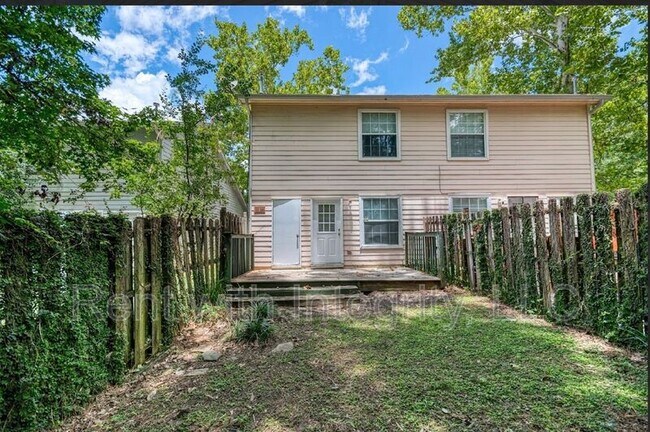 Building Photo - 3385 Tansey Ct