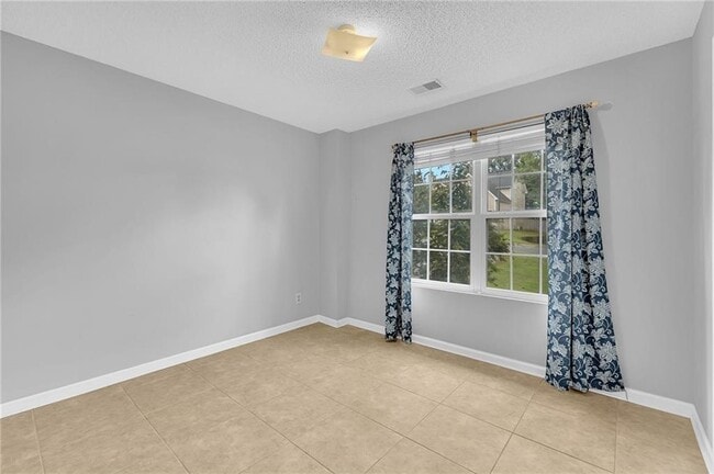 Building Photo - 226 Ashland Creek Ct