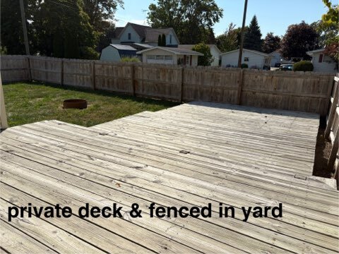 Building Photo - 304 S Beck St