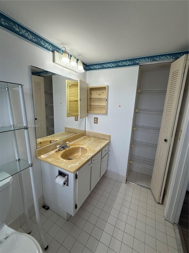 Building Photo - 150 SW 134th Way