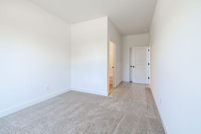 Building Photo - New Construction in Hardin Valley!