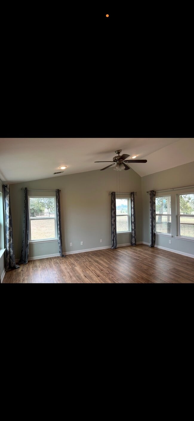 Building Photo - 1200 Choctaw Ln