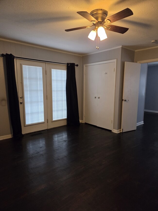 Building Photo - 408 Clifton St