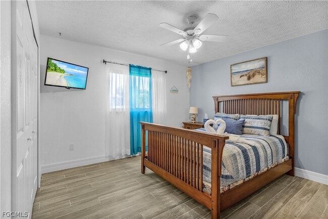 Building Photo - 428 SW 37th St