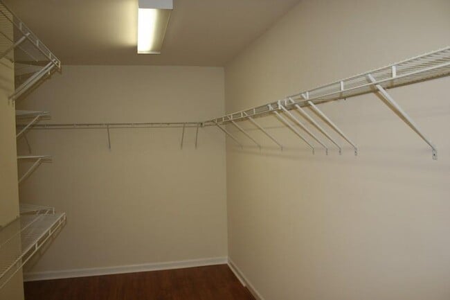 Building Photo - 212 Autumn Trail
