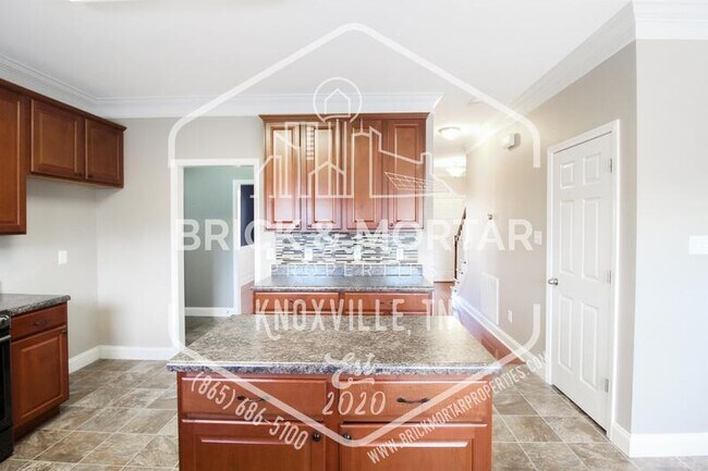 Building Photo - 3305 Grassy Pointe Ln