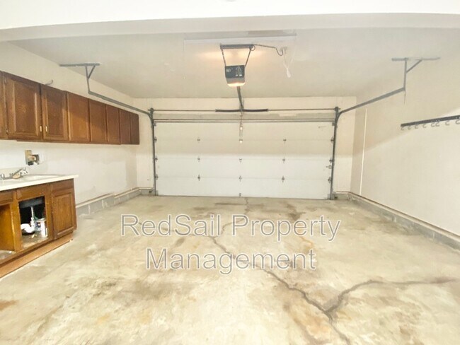 Building Photo - 14 Tabatha Cir