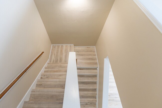 Building Photo - 14600 Fonmeadow Dr