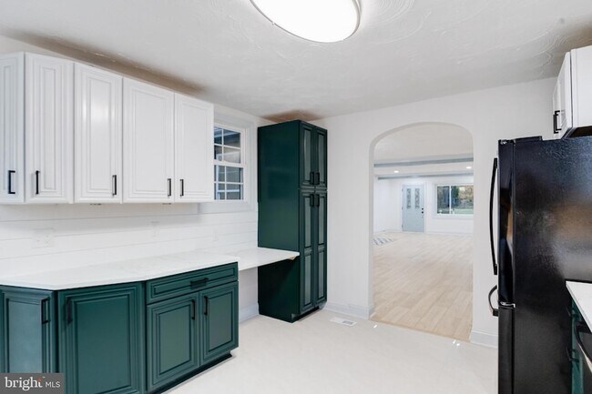 Building Photo - 5717 Station Rd