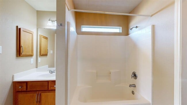 Building Photo - 4023 Southern Trace Dr