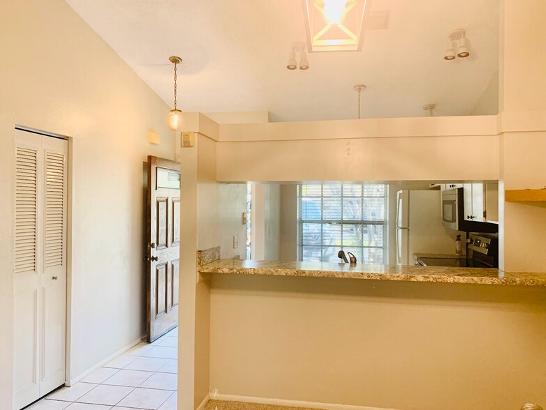 Dining Room Bar - 566 Capistrano Ct