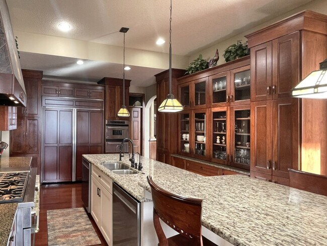 Building Photo - Amazing Minnetonka Lakefront Gated Estate - 170' Flat Shoreline, Sweeping Views, Sandy Beach