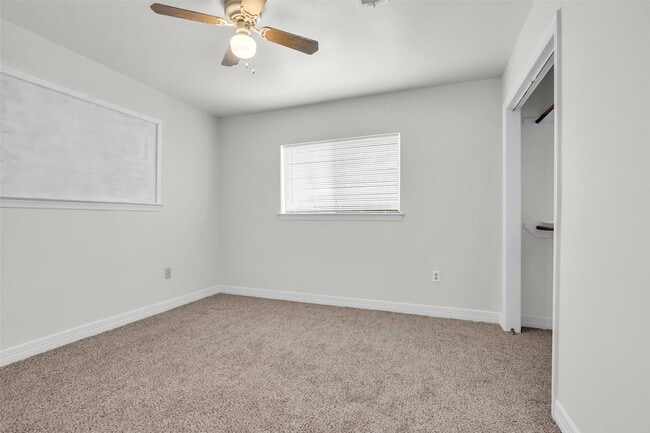 Building Photo - 809 Brooks St