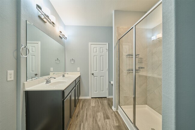Building Photo - 4201 Amber Ruse Dr